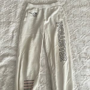 Hollister White sweatpants. Size XS womens.